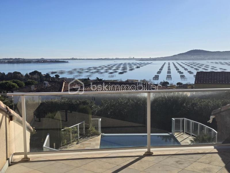 Propriété - 250 m² - 5 pièces