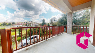 Maison - 192 m² - 7 pièces