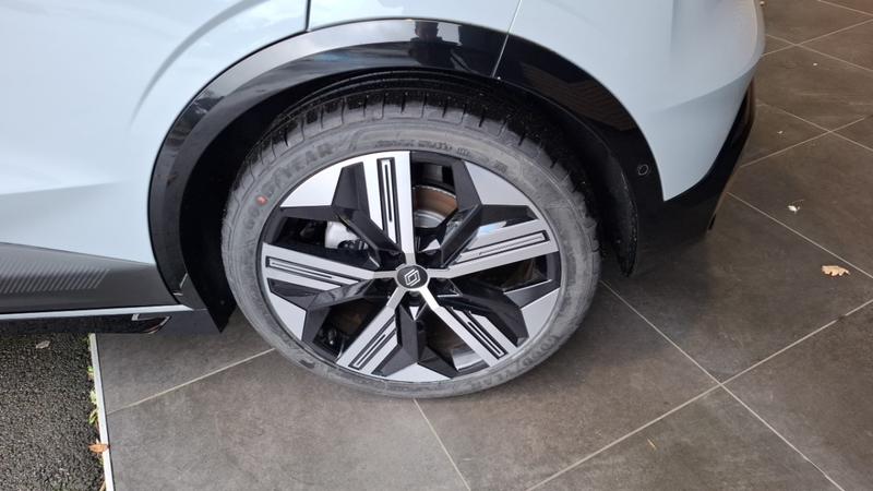 Renault Mégane E-Tech Ev60 220 Ch Super Charge Iconic
