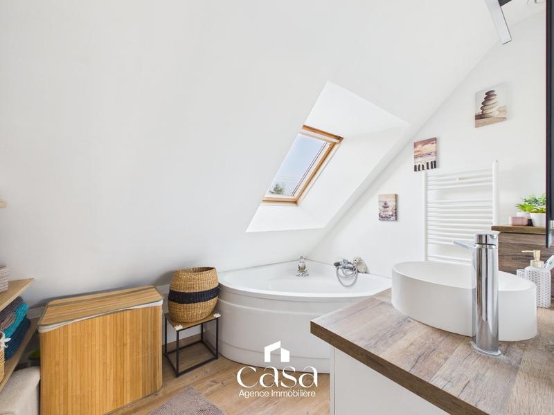 Maison - 81 m² - 5 pièces