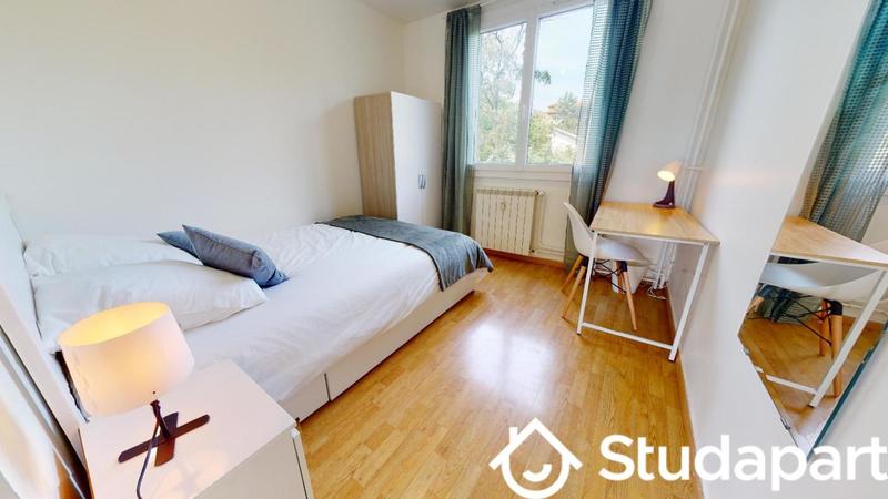 Chambre - 9 m² - 1 pièce