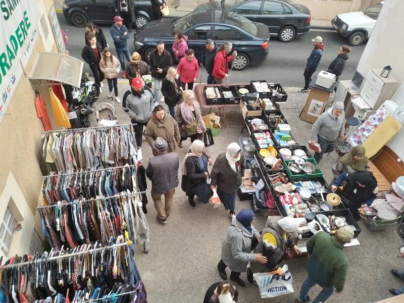 Super braderie isis epicerie solidaire