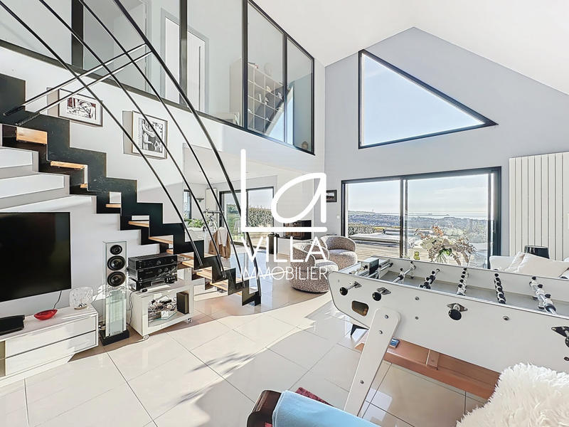 Villa - 163 m² - 5 pièces