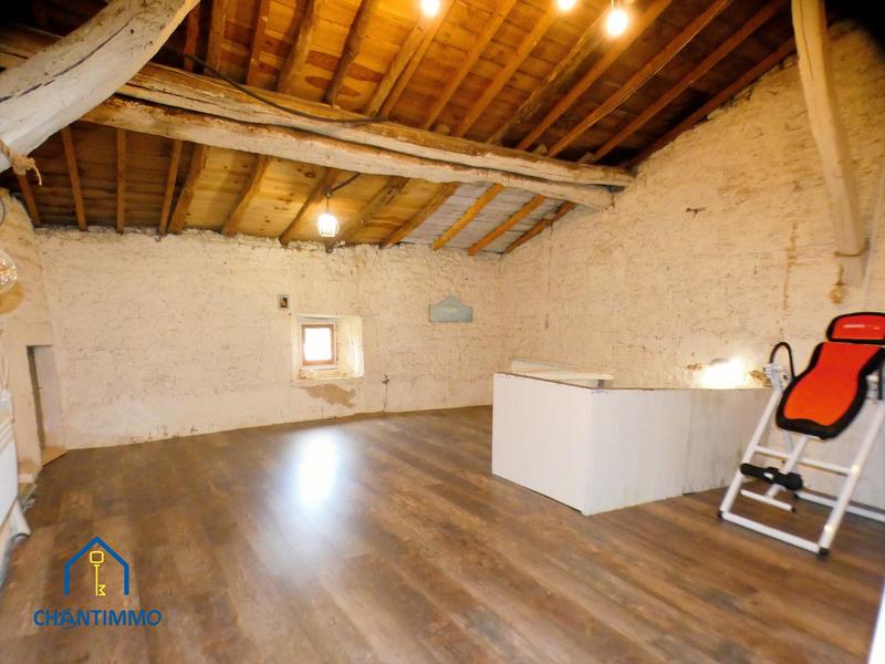 Maison - 210 m² - 6 pièces