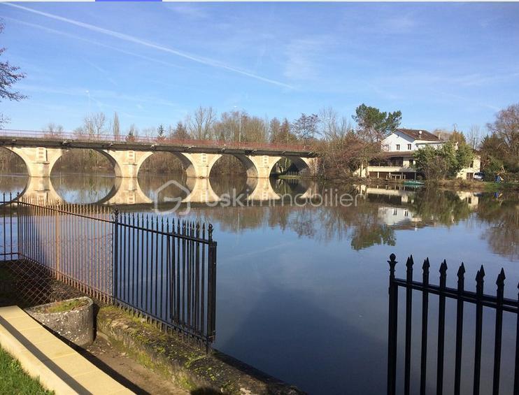 Immeuble - 250 m² - 10 pièces