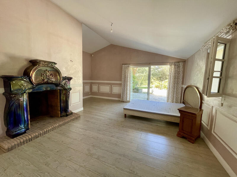 Maison - 290 m² - 10 pièces