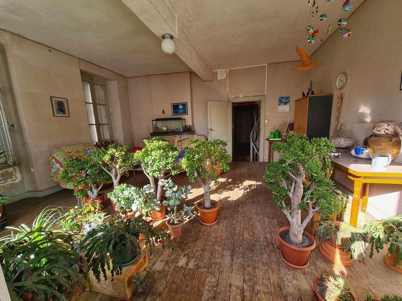 Immeuble - 184 m² - 6 pièces