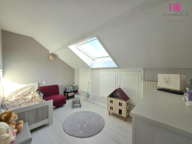 Maison traditionnelle - 125 m² - 6 pièces