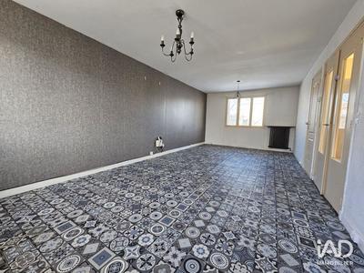 Maison - 93 m² - 4 pièces