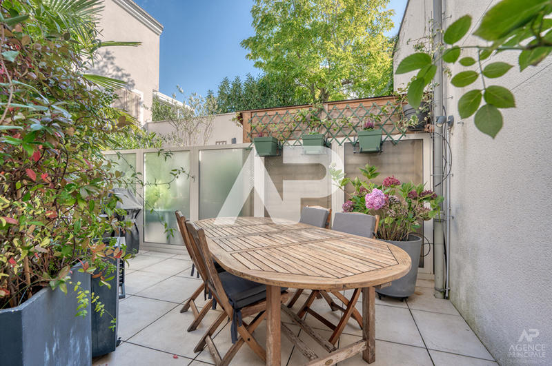 Appartement - 96 m² - 5 pièces