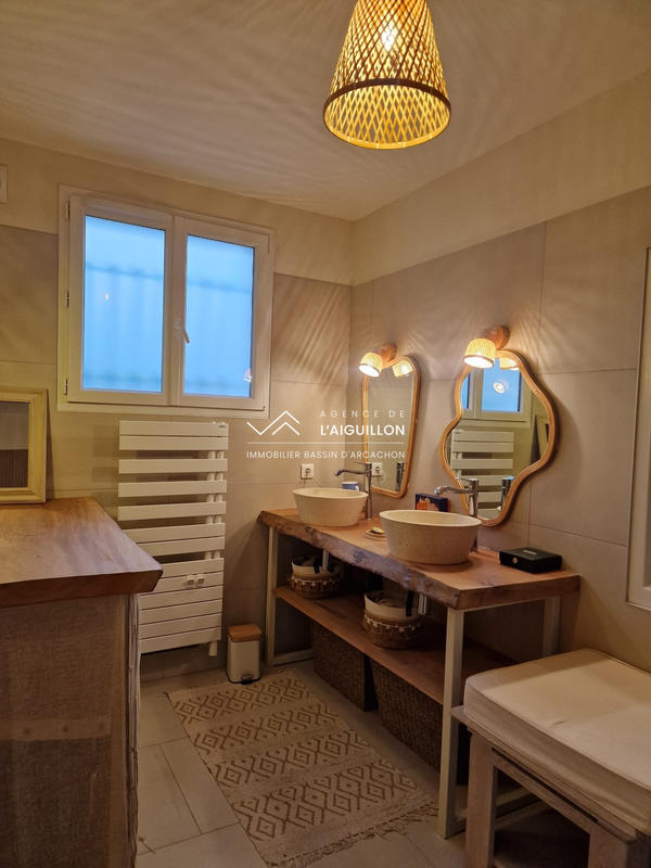 Appartement - 120 m² - 5 pièces