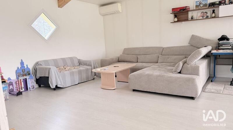 Maison - 226 m² - 8 pièces