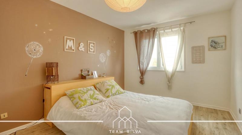 Maison - 200 m² - 5 pièces