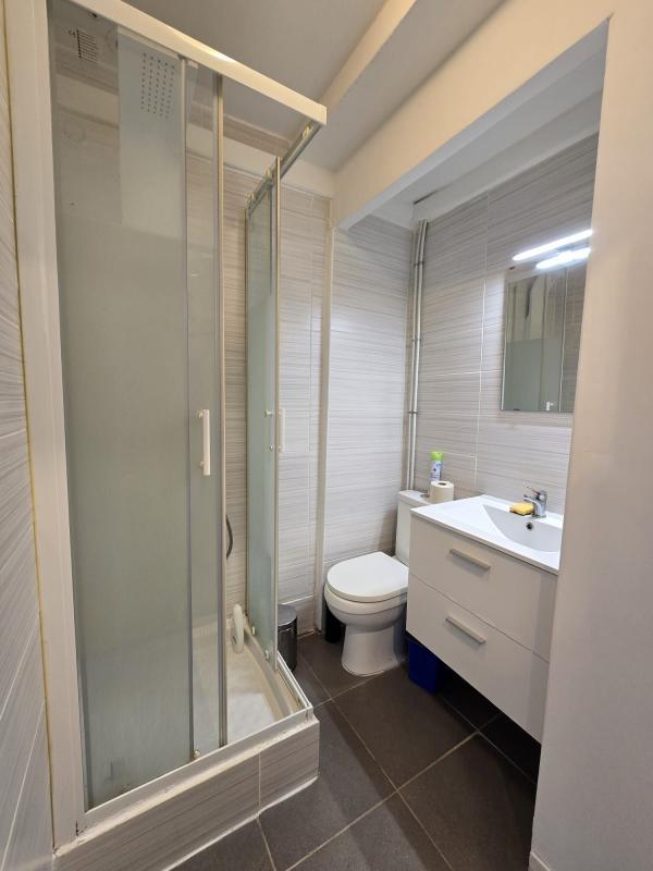 Studio - 14 m² - 1 pièce