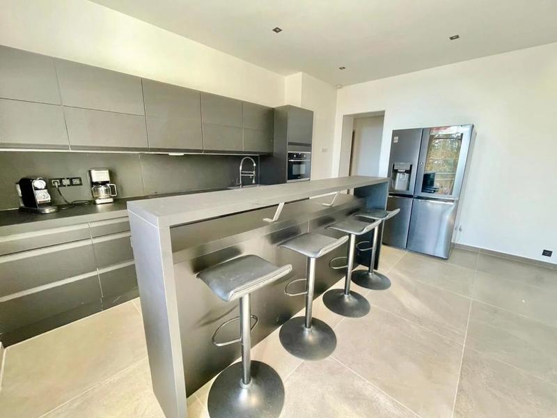 Penthouse - 125 m² - 6 pièces