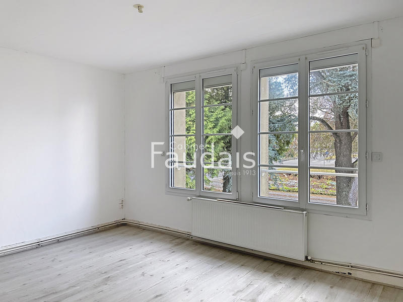 Appartement - 115 m² - 6 pièces