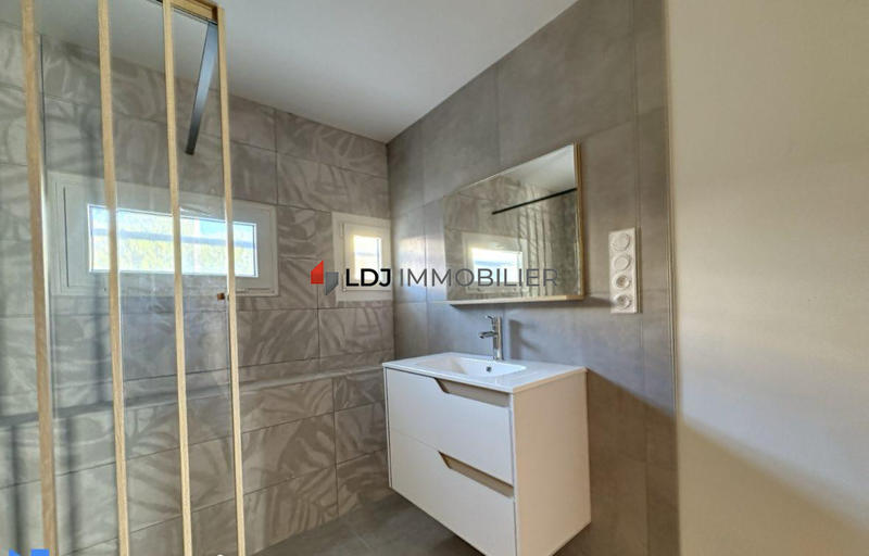 Maison traditionnelle - 124 m² - 7 pièces