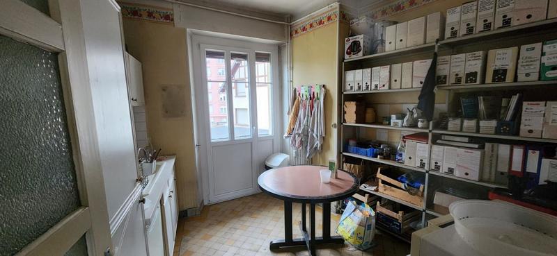 Local d'activité / Entrepôt - 129 m² - 7 pièces