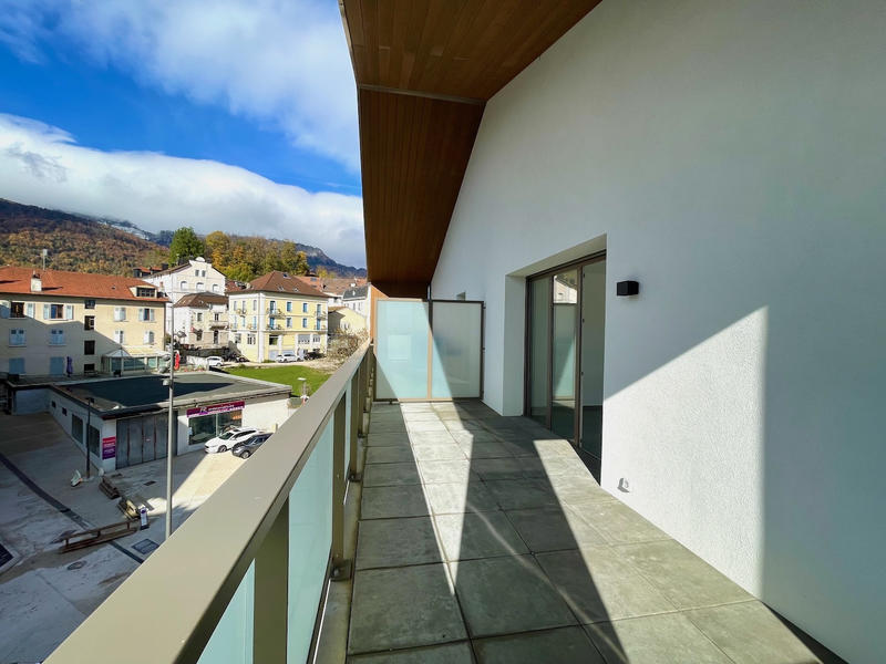 Appartement - 94 m² - 4 pièces