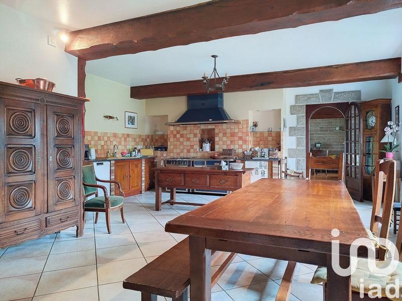 Maison - 310 m² - 10 pièces