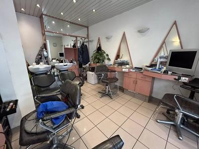 Magasins - 15 m² - 1 pièce