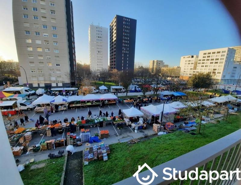 Chambre - 10 m² - 1 pièce