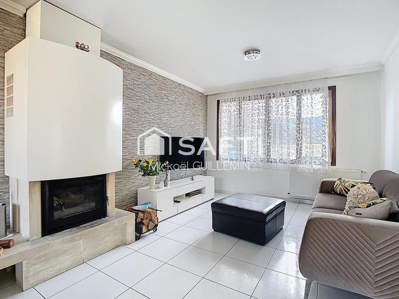 Maison - 196 m² - 7 pièces