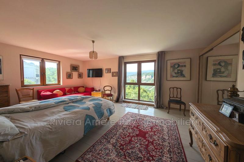 Maison - 142 m² - 5 pièces