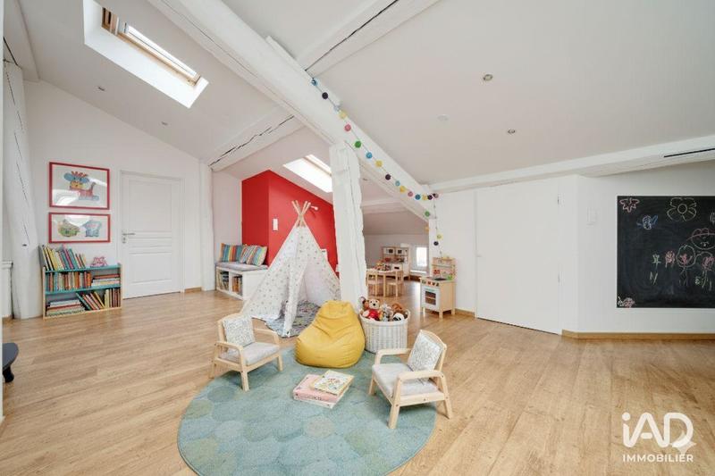 Appartement - 305 m² - 7 pièces