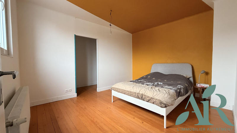 Maison ancienne - 249 m² - 6 pièces