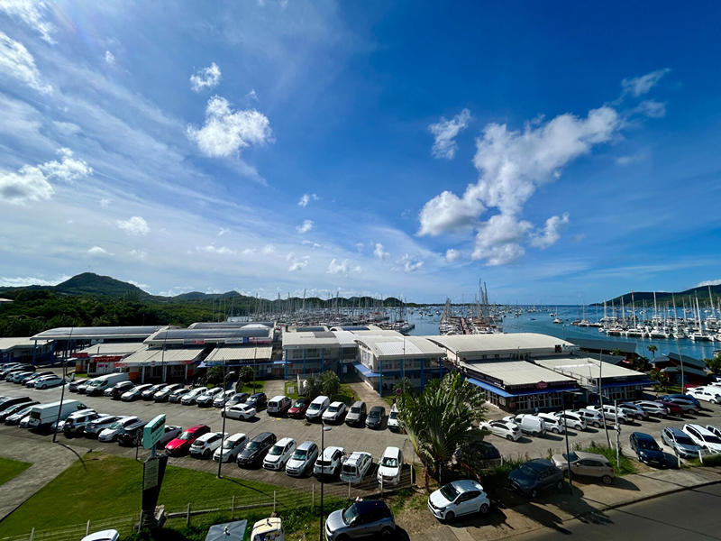 Appartement - 82 m² - 4 pièces