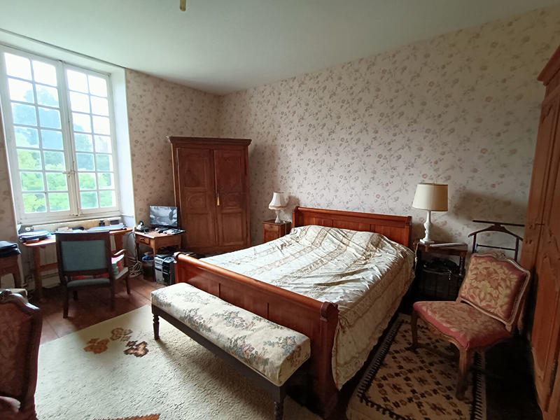 Maison - 369 m² - 10 pièces