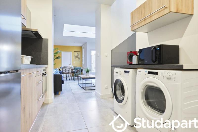 Chambre - 11 m² - 1 pièce