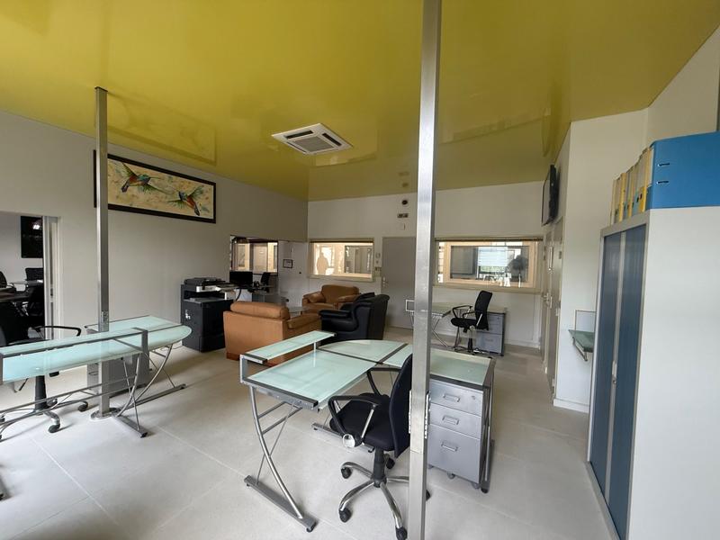 Bureau - 80 m²