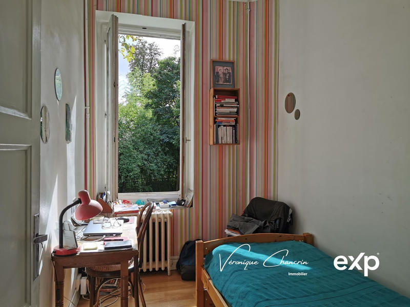 Maison - 198 m² - 7 pièces