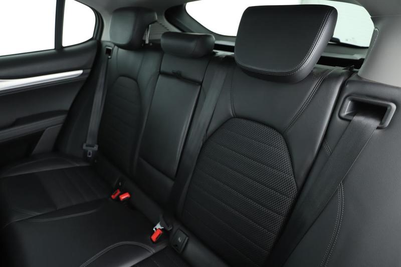 Alfa Romeo Stelvio 2.2 Diesel Business At8 180 ch