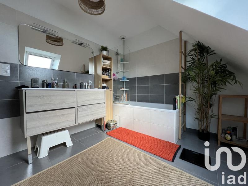 Maison - 104 m² - 5 pièces