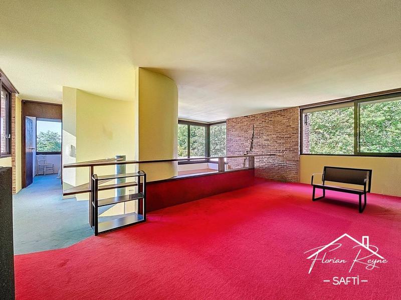 Maison - 211 m² - 6 pièces