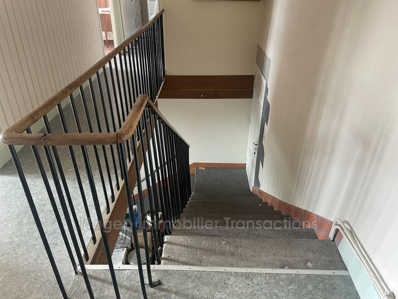 Propriété - 222 m² - 11 pièces