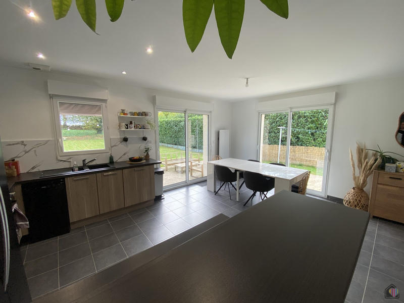 Maison - 89 m² - 5 pièces