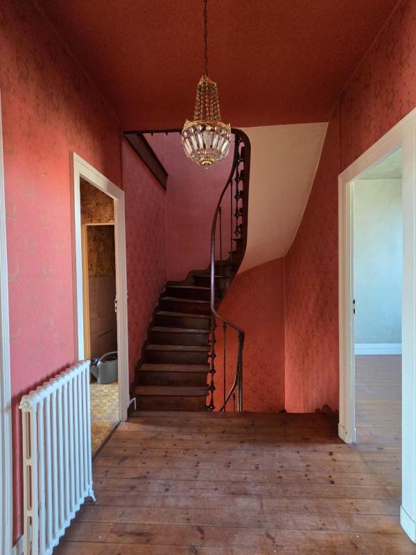 Maison - 192 m² - 8 pièces