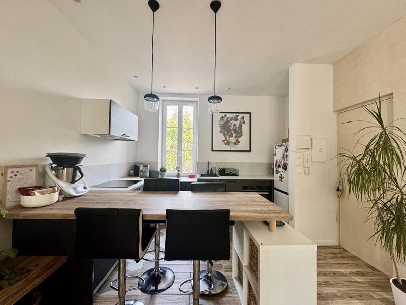 Appartement - 60 m² - 3 pièces