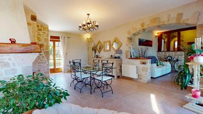 Maison - 147 m² - 7 pièces