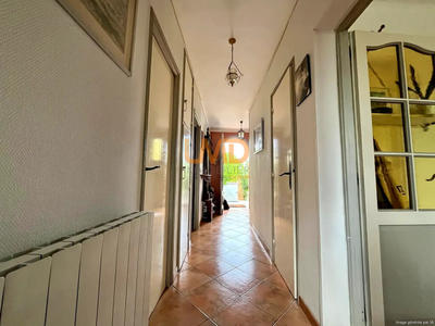 Maison - 160 m² - 8 pièces