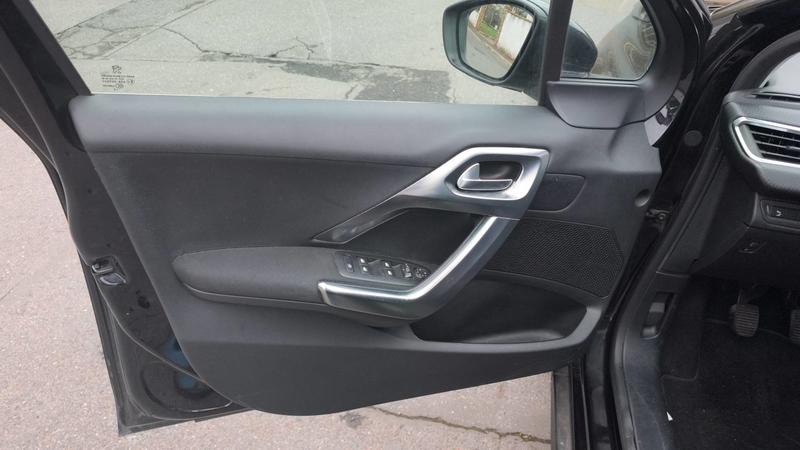 Peugeot 2008 1.2 PureTech 82 Allure