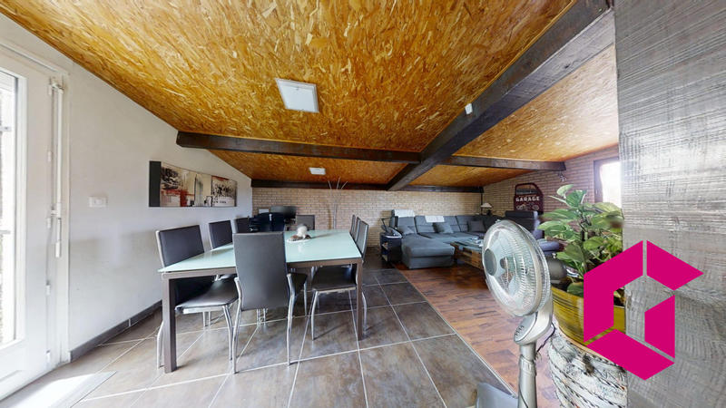 Maison - 88 m² - 5 pièces