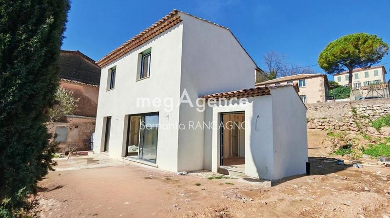 Maison traditionnelle - 96 m² - 5 pièces