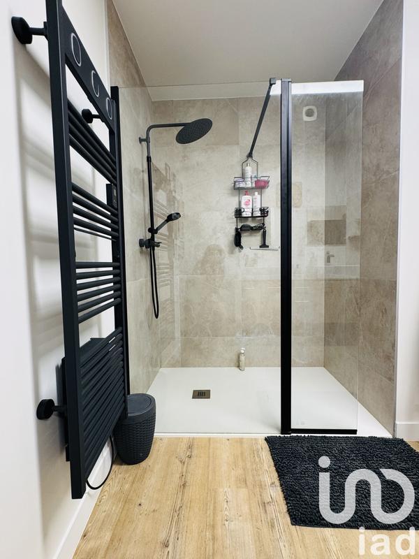 Maison - 188 m² - 8 pièces