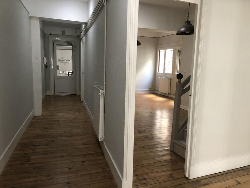 Bureau - 191 m² - 6 pièces