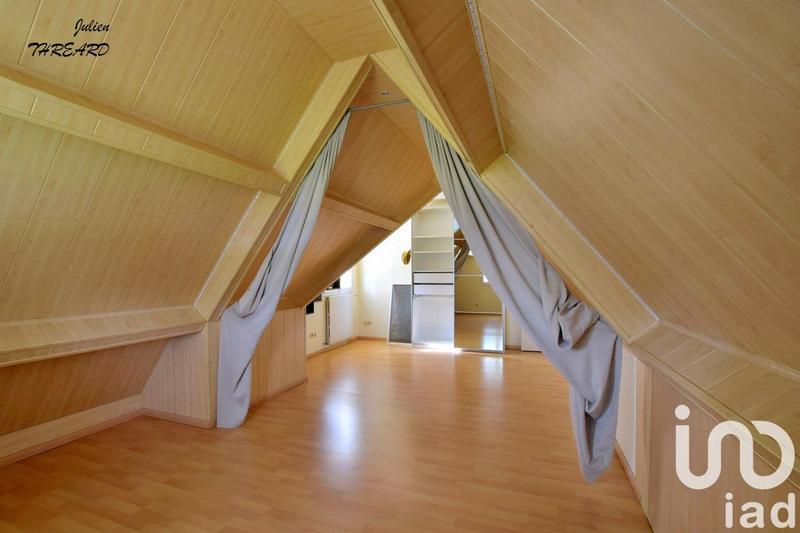 Maison - 224 m² - 6 pièces